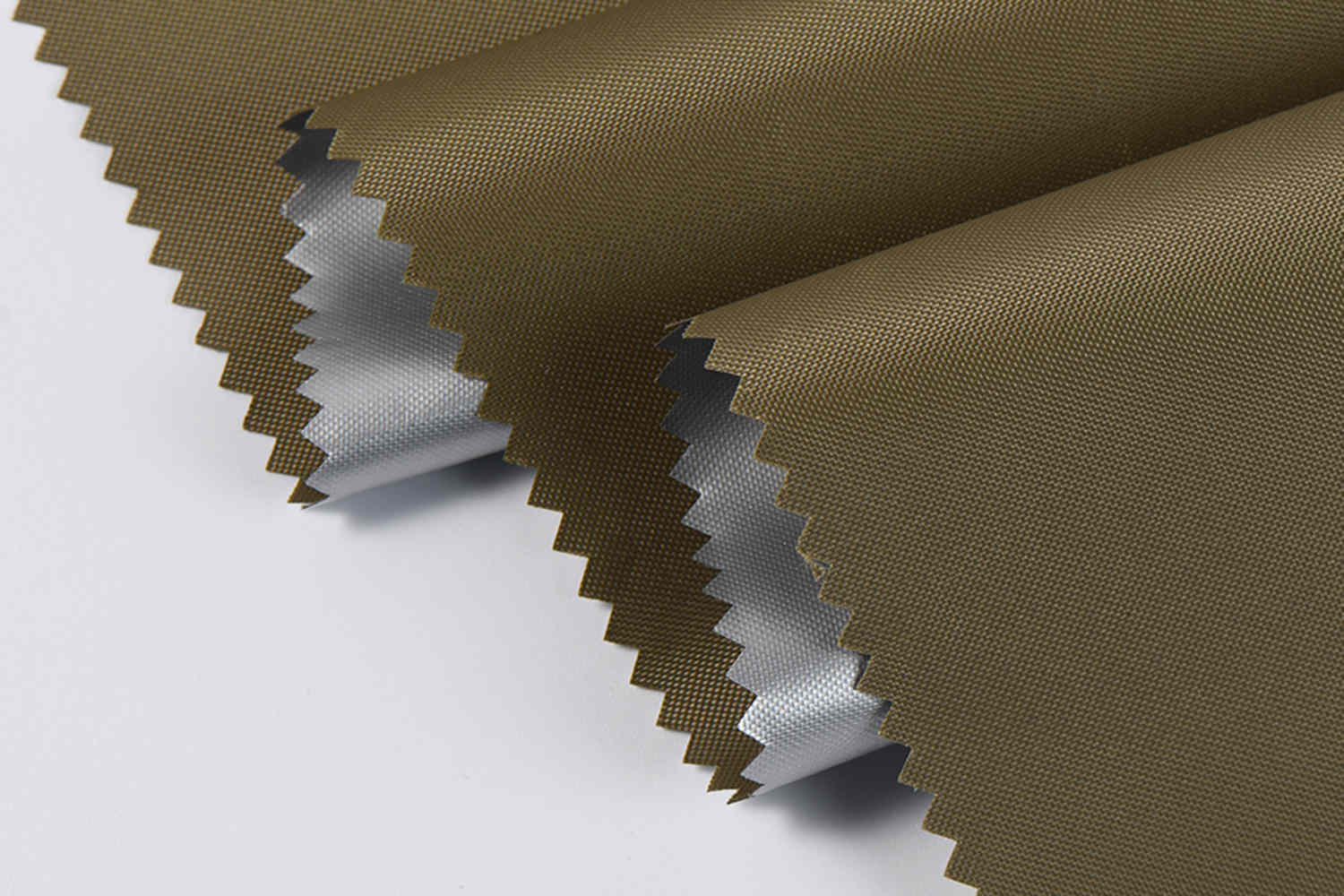 PU 420D với lớp phủ bạc (300d FDY)