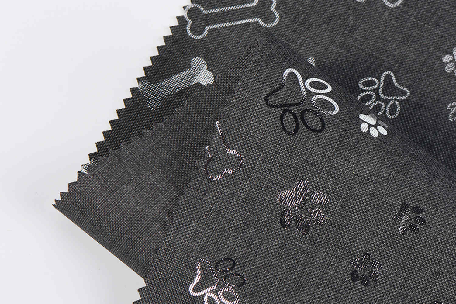 PU phủ 600d 68t cation với in bạc